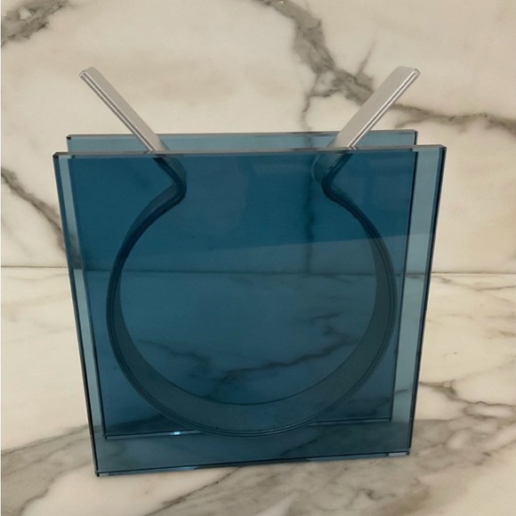 MOMA SQUARE RIBBON VASE BLUE GLASS DESIGNED BY PETER HEWITT Rare Blue Color
